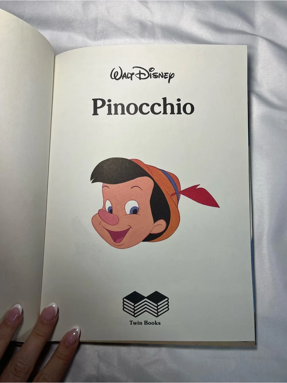 Vintage 1986 Disney Pinocchio Hardcover Book Walt Disney Classic Series Like New